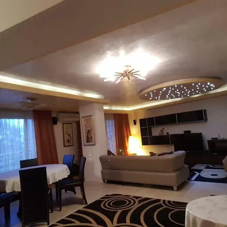 Yassen Luxury ساني بيتش