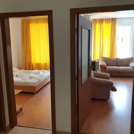 Yassen Luxury ساني بيتش
