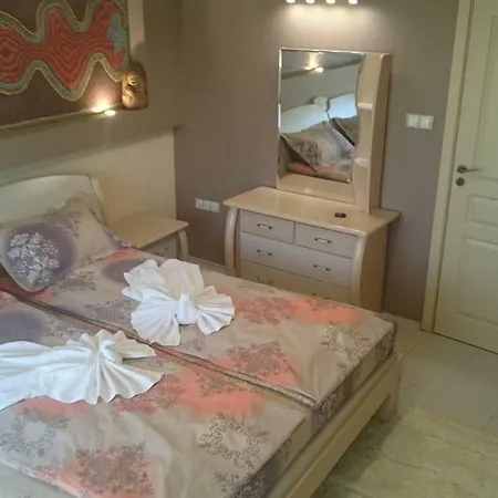 Yassen Luxury Apartment